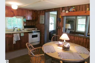 11052 N Hodenpyle Dam Road, Mesick, MI 49668 - Photo 7