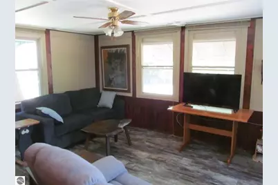 11052 N Hodenpyle Dam Road, Mesick, MI 49668 - Photo 11