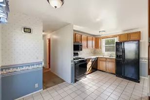 343 Brandywyne Dr NW, Comstock Park, MI 49321 - Photo 5