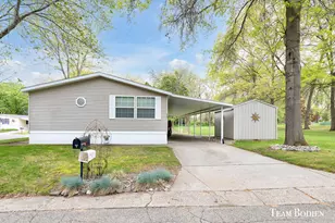 5547 Seagull Dr NE, Belmont, MI 49306 - Photo 1