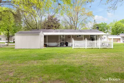 5547 Seagull Drive NE, Belmont, MI 49306 - Photo 3