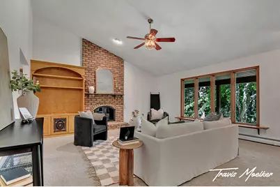421 Sorrento Drive SE, Byron Center, MI 49315 - Photo 13
