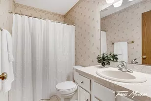 421 Sorrento Dr SE, Byron Center, MI 49315 - Photo 23