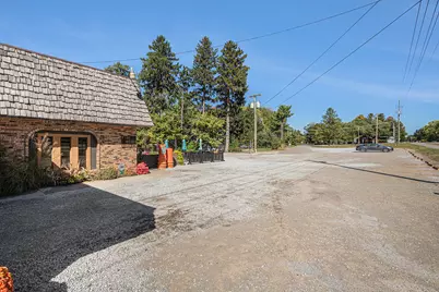 16710 Lakeshore Road, Union Pier, MI 49129 - Photo 5