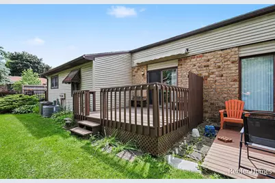2638 Chatham Woods Drive SE, Grand Rapids, MI 49546 - Photo 25