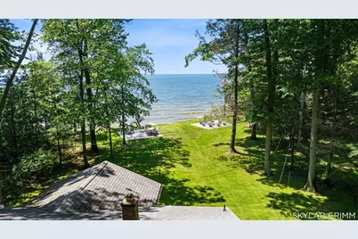 2121 N Scenic Drive, Muskegon, MI 49445 - Photo 61