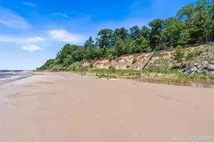 2121 N Scenic Dr, Muskegon, MI 49445 - Photo 57