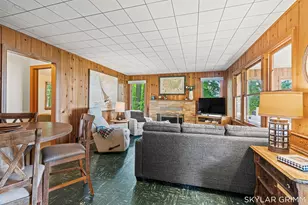 2121 N Scenic Dr, Muskegon, MI 49445 - Photo 15