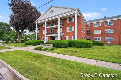 1249 Lakeshore Drive #339, Muskegon, MI 49441 - Photo 5