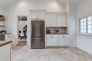 373 E D Ave, Kalamazoo, MI 49009 - Photo 11
