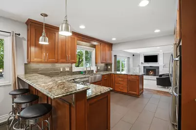 1810 Hickory Bark Lane, Bloomfield Hills, MI 48304 - Photo 15