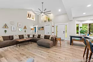 208 Chicago Ave, Holland, MI 49424 - Photo 15