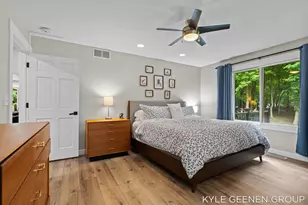 208 Chicago Ave, Holland, MI 49424 - Photo 23