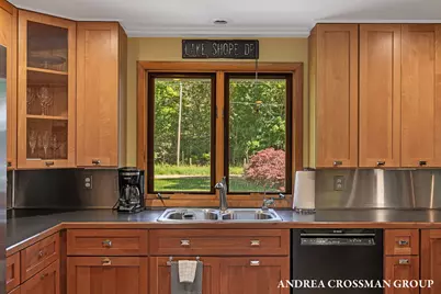 2056 Lakeshore Drive, Fennville, MI 49408 - Photo 17