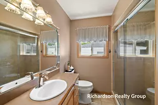 1702 Waverly Ave, Grand Haven, MI 49417 - Photo 21