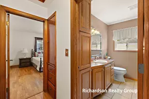 1702 Waverly Ave, Grand Haven, MI 49417 - Photo 23
