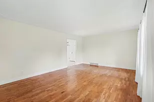916 Sherwood Rd, Muskegon, MI 49441 - Photo 5