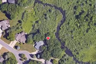 8690 Scenic Bluff Ln, White Lake, MI 48386 - Photo 27