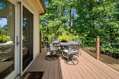 8690 Scenic Bluff Lane, White Lake, MI 48386 - Photo 17