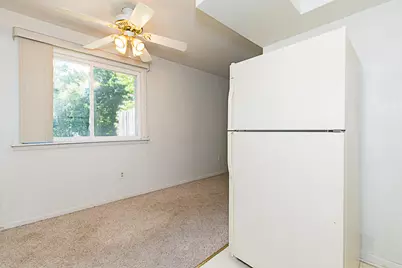 714 Garland Circle #E, Kalamazoo, MI 49008 - Photo 9