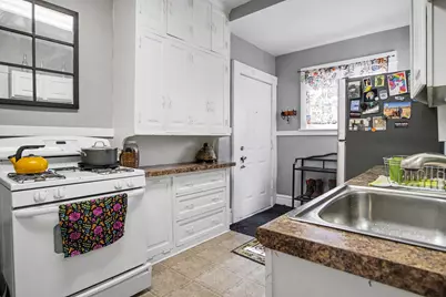 606 Fairview Avenue NE, Grand Rapids, MI 49503 - Photo 3