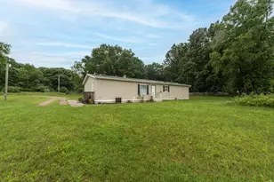 430 N Blue Creek Rd, Benton Harbor, MI 49022 - Photo 19