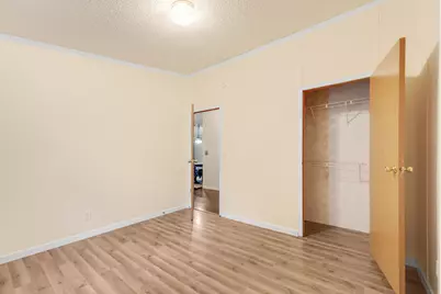 430 N Blue Creek Road, Benton Harbor, MI 49022 - Photo 13