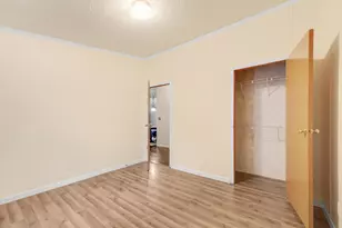 430 N Blue Creek Rd, Benton Harbor, MI 49022 - Photo 13