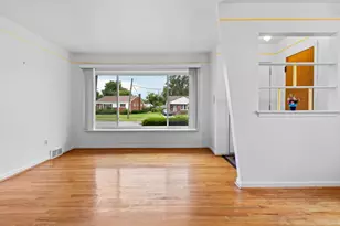 29919 Spring Arbor Dr, Inkster, MI 48141 - Photo 9
