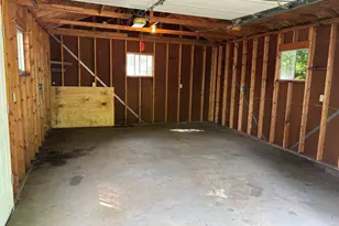 111 Prospect St, Plainwell, MI 49080 - Photo 21