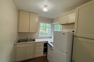 111 Prospect St, Plainwell, MI 49080 - Photo 5