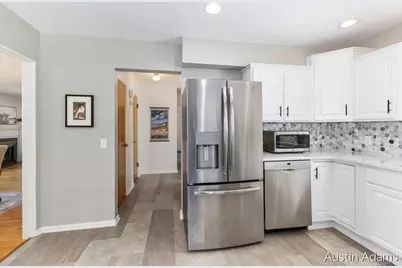1925 Emerald Avenue NE, Grand Rapids, MI 49505 - Photo 13