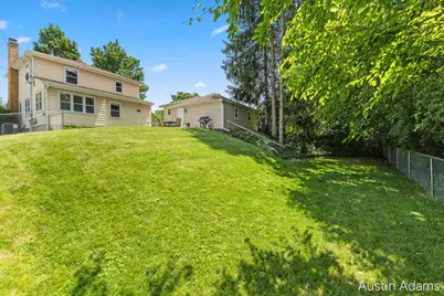 1925 Emerald Avenue NE, Grand Rapids, MI 49505 - Photo 29