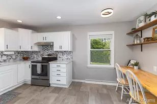 1925 Emerald Ave NE, Grand Rapids, MI 49505 - Photo 11