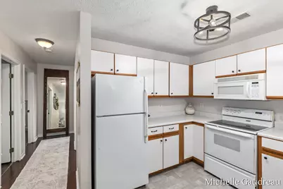8362 N Jasonville Court SE, Caledonia, MI 49316 - Photo 11