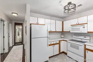 8362 N Jasonville Ct SE, Caledonia, MI 49316 - Photo 11