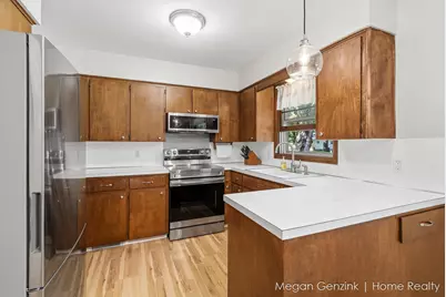 269 Cambridge Avenue, Holland, MI 49423 - Photo 5