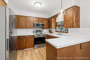 269 Cambridge Ave, Holland, MI 49423 - Photo 5