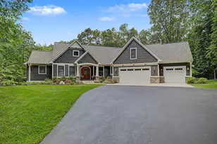 547 Roundtree Dr NE, Ada, MI 49301 - Photo 5