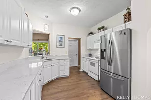 5892 Powderhorn Ct SW, Wyoming, MI 49418 - Photo 17