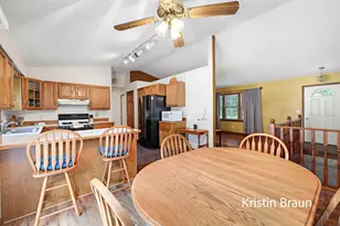 1851 N Sheridan Rd, Muskegon, MI 49445 - Photo 9