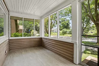 320 Trimble Avenue, Kalamazoo, MI 49048 - Photo 7