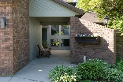 381 Timber Drive, Coloma, MI 49038 - Photo 5