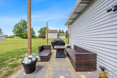 13555 Becker Court NE, Cedar Springs, MI 49319 - Photo 5