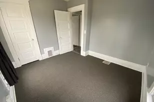 838 Davis St, Kalamazoo, MI 49008 - Photo 9