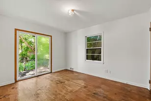 1057 Lyon St NE, Grand Rapids, MI 49503 - Photo 11