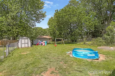 3815 Perry Avenue SW, Wyoming, MI 49519 - Photo 9