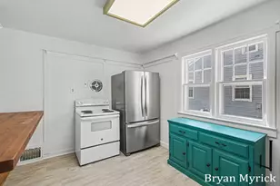 762 Central Ave, Holland, MI 49423 - Photo 7