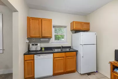 347 E Gardner Street, Sparta, MI 49345 - Photo 9