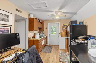 347 E Gardner St, Sparta, MI 49345 - Photo 17